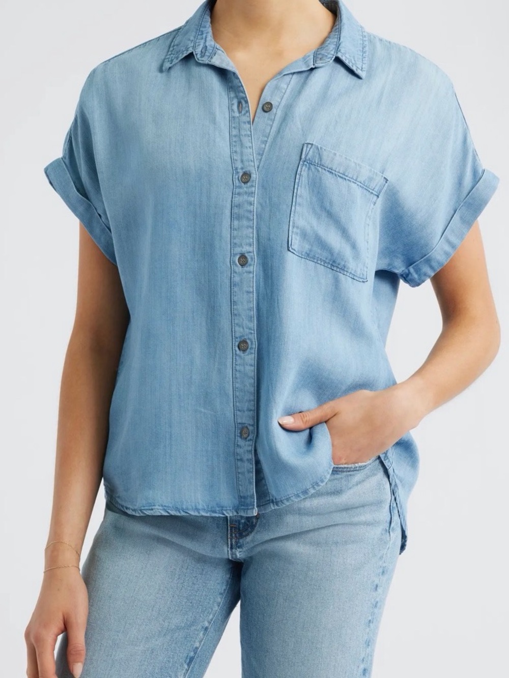 cloth & stone Light Blue Short rolled Sleeve Chambray Button-Down Shirt